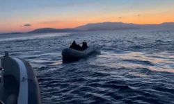 Çeşme açıklarında çifte operasyon: 46 göçmen yakalandı!