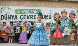 Menderes’te öğrencilerden geri dönüşüm temalı anlamlı defile