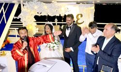 Gerçek nikah odada, eğlencesi kameralar karşısında!