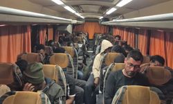 Seferihisar'da gece yarısı operasyonu: 36 göçmen, 1 gözaltı!