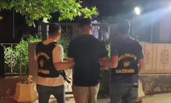 İzmir’de zehir tacirine çatı katı operasyonu!