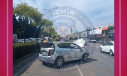 İzmir Yeşillik Caddesi'nde trafik kazası