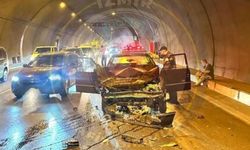 İzmir'de tünel içinde trafik kazası