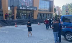 Mersin'de Silifke Belediyesi'ne operasyon: Belediye başkanı gözaltında