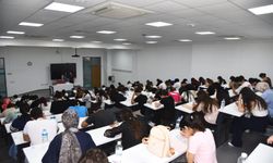 Menemen’de YKS öncesi üniversite amfisinde sınav provası