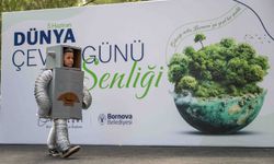 Atıklar podyuma çıktı, Bornova çevre için yürüdü!