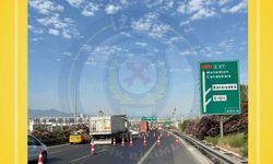 Çiğli kavşağı yakınlarında trafik uyarısı: Sağ şerit kapalı