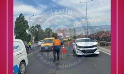İzmir otoyolunda kaza: Pınarbaşı Kavşağı'nda trafik durma noktasına geldi