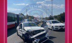 İzmir’de trafik kazası: Gaziemir kavşağı'nda uzun araç kuyrukları oluştu