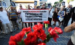 Karşıyaka'da Madımak Katliamı'nın 33. yılı anıldı
