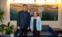 Başkan Tugay, Güzelbahçe'de esnafın ve vatandaşın nabzını tuttu