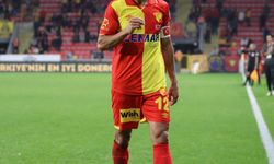 Göztepe'de İsmail Köybaşı profesyonel futbol kariyerini noktaladı