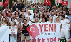 Çeşme’de YENİ Parti’nin ayak sesleri: CHP ilçe yönetimi toplu istifasını açıkladı