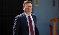 İngiltere'nin yeni başbakanı Andy Burnham oldu!