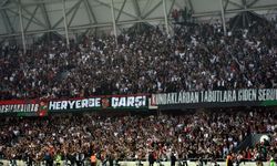 Karşıyaka sezona Altay derbisiyle başlayacak