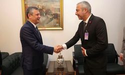 İhraç edildi, rotasını açıkladı: 'Özgür Bey ile yürümeye devam edeceğiz'