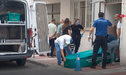 Korkunç gerçek kokusuyla ortaya çıktı: Kardeşinin ölüsüyle 2 gün yaşadı!