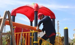 Menderes'te çocuk parklarına yenileme dokunuşu