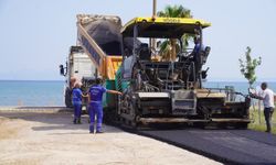 Seferihisar'da yol yatırımları hız kesmiyor