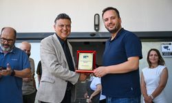 Tekstil Mühendisi Başkan Eşki kendi evinde