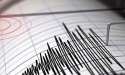 Tokyo’yu Sallayan Deprem: 2 Yaralı