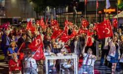 Zafer coşkusu Abide-i Hürriyet’te!