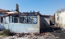 Eskişehir’de müstakil ev alevlere teslim oldu