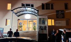Arsin'de otoparka düşen İHA patladı: 3 araç hasarlı