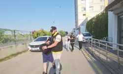 Bıçaklayıp katlettiler, evde oturmaya devam ettiler!
