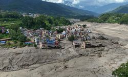 Nepal’de sel felaketi: Köyler sular altında kaldı!