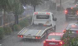 Kars’ta sağanak ve dolu hayatı felç etti