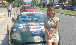 Anadolu Dostluk Rallisi ekibi Selçuk'ta öğrencilerle buluştu