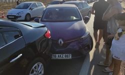 Bursa-Balıkesir yolunda 5 araç birbirine girdi