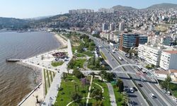 Bayraklı'da yaz akşamları müziğin ritmiyle şenleniyor: Çim Konserleri başlıyor