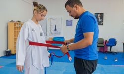 İzmir’de ücretsiz spor fırsatı! Binlerce çocuk katıldı