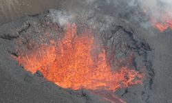 Kilauea Yanardağı 53'üncü kez lav püskürttü!