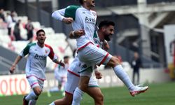 Karşıyaka'da Fatih Taşdelen yeniden yuvaya dönüyor