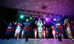 Karşıyaka’da gençler için ücretsiz halk dansları kursu