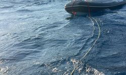 Muğla’da fırtınaya yakalandı! İki esnaf imdadına yetişti