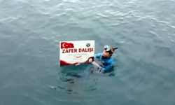 Şahika Ercümen’den 30 Ağustos’a özel ‘Zafer Dalışı’