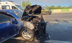 Mudanya'da otomobil alevlere teslim oldu