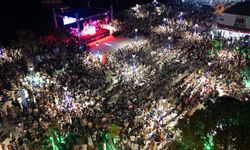 Çandarlı’da büyük coşku: Cumhuriyet Meydanı açıldı!