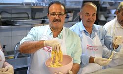 Bornovalı muhtarlar mutfakta!