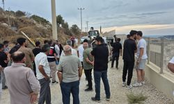 15 yaşındaki sürücü kamyonetin altında hayatını kaybetti