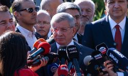 Ahmet Davutoğlu ‘Cumhurbaşkanına hakaret’ soruşturmasında ifade verdi