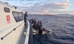 Aliağa açıklarında 15 düzensiz göçmen yakalandı!