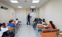 Buca’da öğrencilere ders desteği: Soru Çözüm Atölyeleri başlıyor