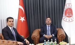 Çeşme Adliyesi’nde personel ulaşımına ücretsiz servis desteği