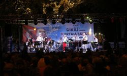 Dikili’nin kurtuluşunun 104. yılı coşkuyla kutlandı