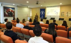 EGİAD'da dijital görünürlük semineri